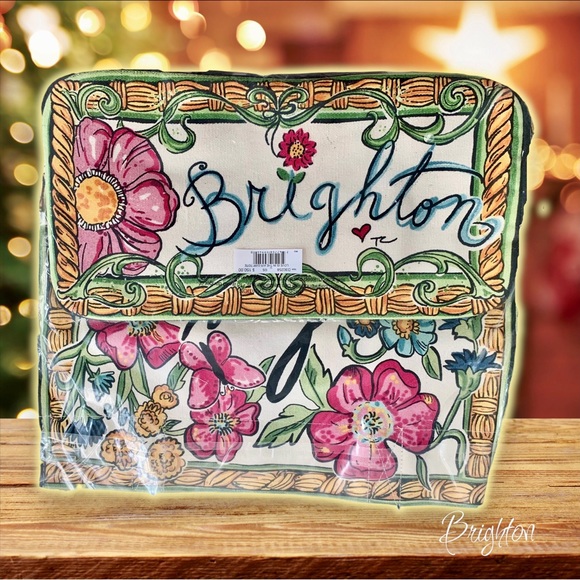 🆕 BRIGHTON “Love Is In The Air” Canvas Tote - Picture 7 of 8